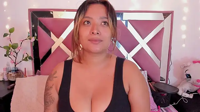 Snapshot of bellalumi chatting on 05-06-26, 03:57 bellalumi online show from 05-06-26, 03:57