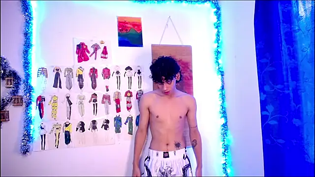 Snapshot of Thedoll_ethan7 chatting on 12-05-25, 07:54 Thedoll ethan7 online show from 12-05-25, 07:54