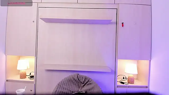 Stefannyevans  online show from 03-24-26, 01:27