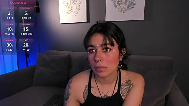 flower smith  online show from 11-06-25, 11:44