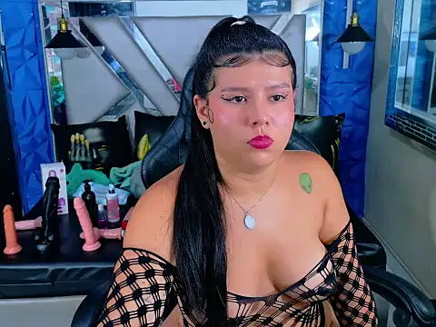 Snapshot of Selene_Thomson chatting on 09-09-25, 04:23 Selene Thomson online show from 09-09-25, 04:23