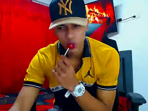 cristian tayron1 online show from 06-21-26, 05:59