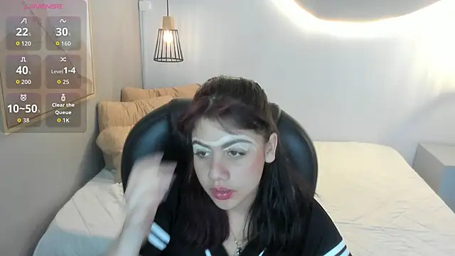 Julieth brown  online show from 01-14-26, 07:52