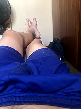 jmmm140793 online show from 10-27-25, 05:28