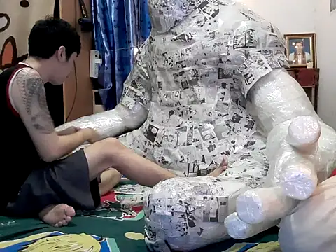 Snapshot of moaman190 chatting on 09-23-25, 12:19 moaman190 online show from 09-23-25, 12:19