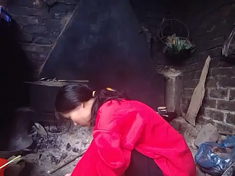 Ly-ny online show from 12-15-25, 06:28