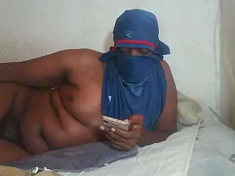 Snapshot of Bussyfats chatting on 04-12-26, 07:57 Bussyfats online show from 04-12-26, 07:57