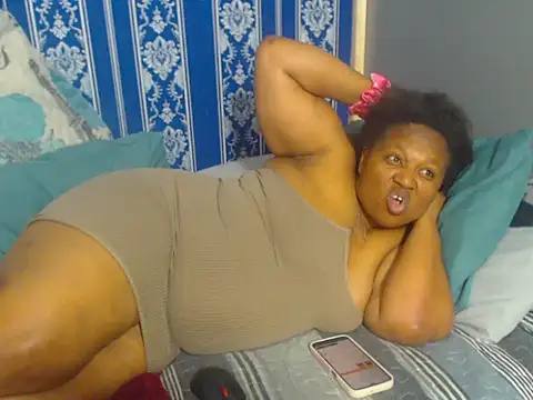 JUICEYLIPS333 online show from 11-07-25, 06:13