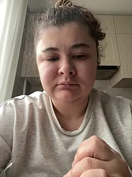 AliceCurlyX online show from 02-24-26, 10:24