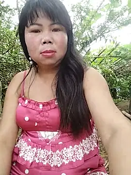Snapshot of lusy-00 chatting on 06-24-26, 12:09 lusy-00 online show from 06-24-26, 12:09