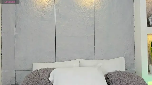 AlassiaHocthner online show from 03-17-26, 11:57