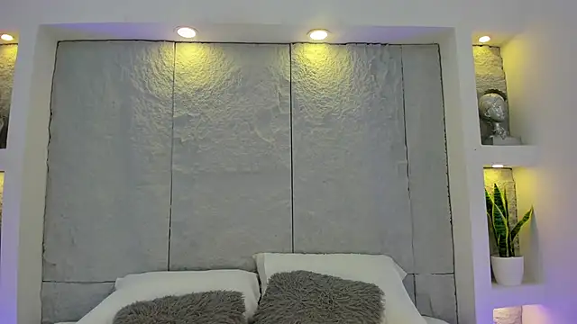 AlassiaHocthner online show from 04-09-26, 11:37