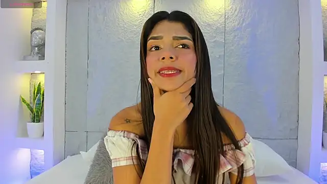 AlassiaHocthner online show from 04-11-26, 11:36