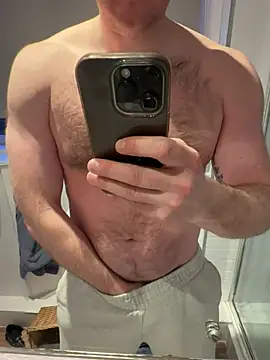 Manchestermuscles1988 online show from 04-11-26, 07:18