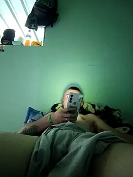 Snapshot of Loquendo2201 chatting on 03-11-26, 09:21 Loquendo2201 online show from 03-11-26, 09:21