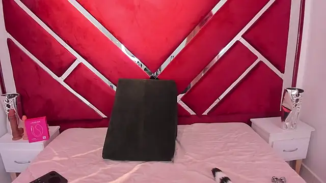 Dafne Fire online show from 11-30-25, 12:31