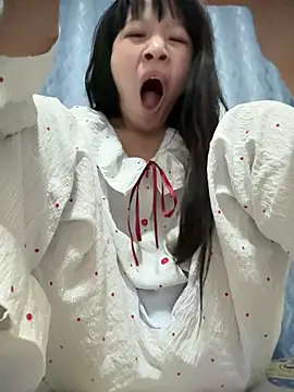 jingjing005 online show from 04-26-26, 10:35