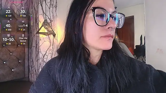 Zami Escobar of online show from 11-23-25, 06:30