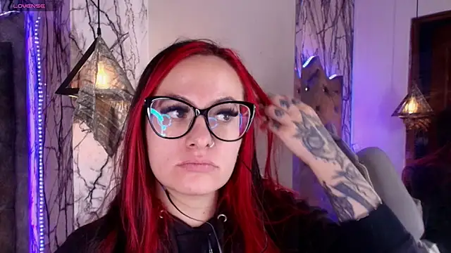 Zami Escobar of online show from 03-10-26, 05:07