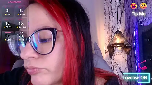 Zami Escobar of online show from 03-27-26, 05:34