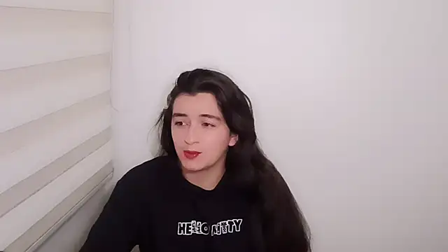 DanniG2000  online show from 10-04-25, 03:26