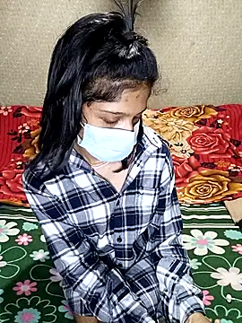 Snapshot of emali_baba chatting on 10-05-25, 05:17 emali baba online show from 10-05-25, 05:17