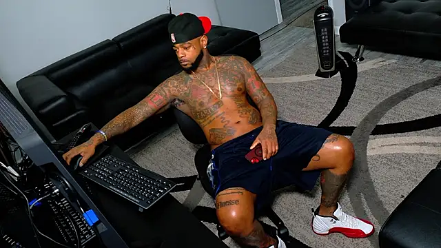 SLANGONDEMHOES online show from 02-03-26, 07:24