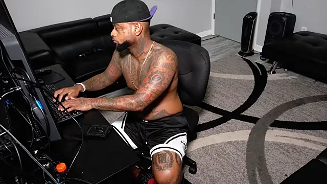 SLANGONDEMHOES online show from 02-24-26, 08:40