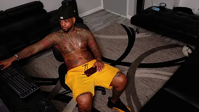 SLANGONDEMHOES online show from 03-19-26, 07:18