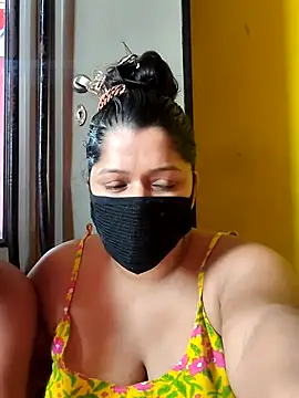 Snapshot of Hottie_couple69 chatting on 10-15-25, 07:52 Hottie couple69 online show from 10-15-25, 07:52