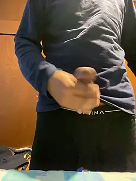 Snapshot of zzagreo chatting on 09-30-25, 06:18 zzagreo online show from 09-30-25, 06:18