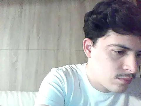 Snapshot of dock_75 chatting on 10-20-25, 06:30 dock 75 online show from 10-20-25, 06:30