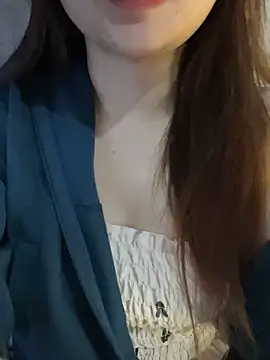 Hinne07 online show from 12-19-25, 01:01