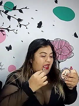 curvy diva  online show from 10-22-25, 11:21