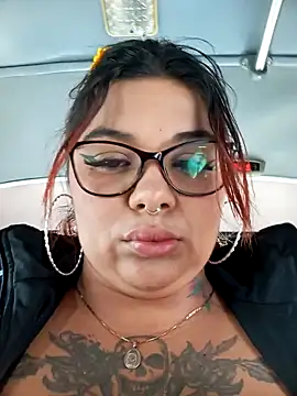 snow belle online show from 10-19-25, 07:14