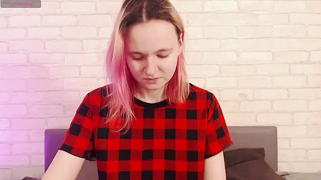 Ericha Stone online show from 02-01-26, 07:51