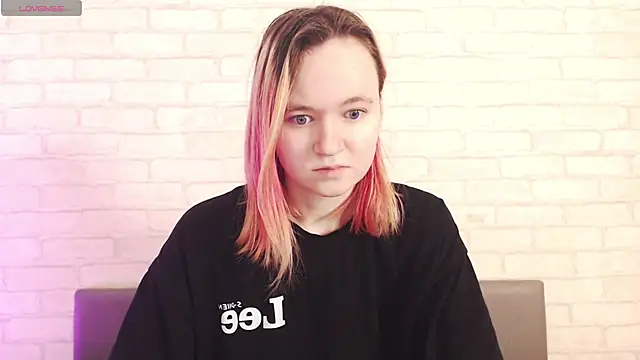 Ericha Stone online show from 02-21-26, 01:28