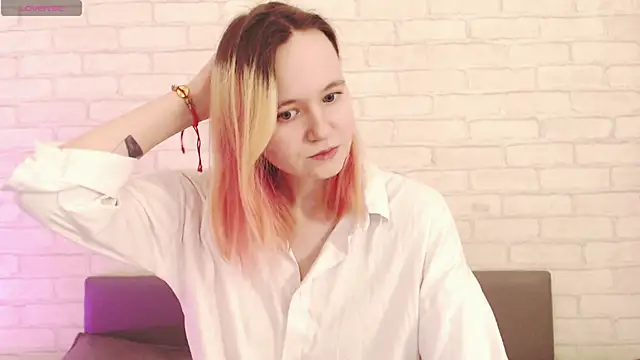 Ericha Stone online show from 03-24-26, 08:08