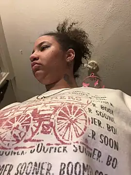 StylishEchium online show from 02-04-26, 06:03