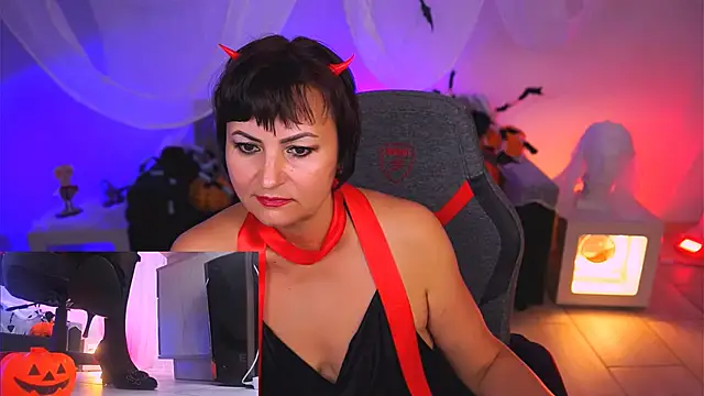 HelenBeler online show from 10-30-25, 12:17