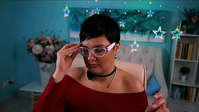 LauraDavidsons online show from 11-02-25, 04:20