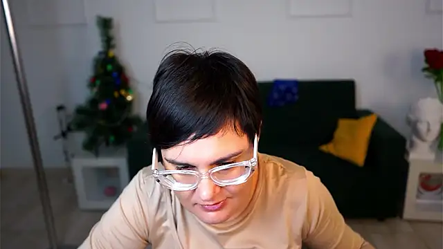 Snapshot of LauraDavidsons chatting on 01-18-26, 06:39 LauraDavidsons online show from 01-18-26, 06:39