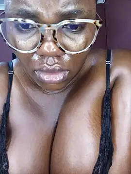 TheSpiceyQueen online show from 04-01-26, 06:47