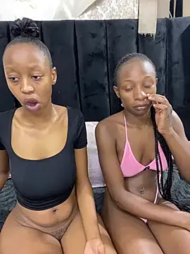 Snapshot of SexyPetitex25 chatting on 02-20-26, 07:47 SexyPetitex25 online show from 02-20-26, 07:47