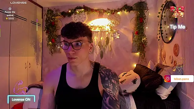 estebandi do online show from 12-18-25, 10:43