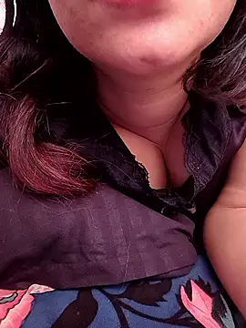 Snapshot of Dimple_sexxy chatting on 02-14-26, 09:17 Dimple sexxy online show from 02-14-26, 09:17