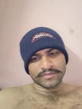 Snapshot of Frvgggghh chatting on 01-31-26, 08:29 Frvgggghh online show from 01-31-26, 08:29