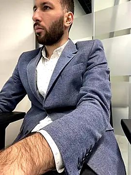 Snapshot of speddy34 chatting on 10-13-25, 06:35 speddy34 online show from 10-13-25, 06:35