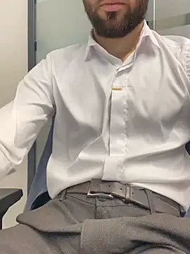 Snapshot of speddy34 chatting on 10-23-25, 07:07 speddy34 online show from 10-23-25, 07:07