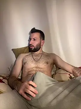 Snapshot of speddy34 chatting on 12-17-25, 06:47 speddy34 online show from 12-17-25, 06:47